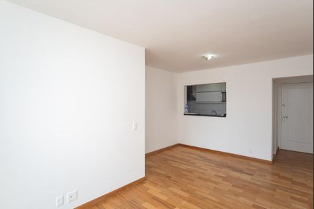 Sala de apartamento à venda com 2 quartos, 71m² em Vila Ipojuca, São Paulo