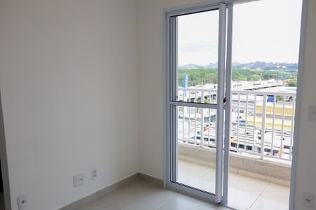 Apartamento à venda com 2 quartos, 45m² em Quitaúna, Osasco