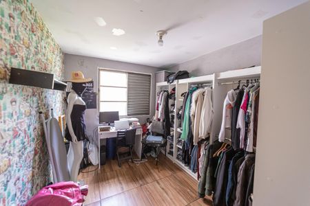 Quarto 2 de apartamento para alugar com 2 quartos, 55m² em Vila Sílvia, São Paulo