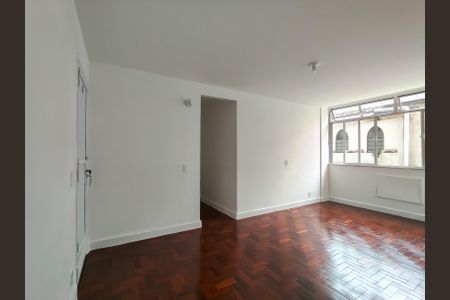 Sala de apartamento para alugar com 2 quartos, 75m² em Imperial de São Cristóvão, Rio de Janeiro