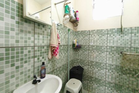 Banheiro de casa à venda com 2 quartos, 60m² em Jardim Leonor, Campinas