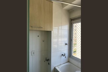 Área de serviço de apartamento para alugar com 2 quartos, 45m² em Vila Homero Thon, Santo André