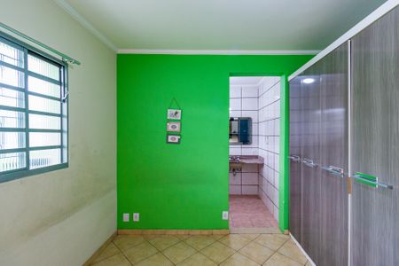 Suíte de casa para alugar com 2 quartos, 64m² em Parque Regina, São Paulo