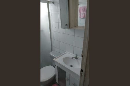 Banheiro de apartamento para alugar com 2 quartos, 49m² em Vila Buenos Aires, São Paulo