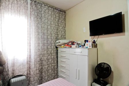 Quarto 2 de casa à venda com 4 quartos, 220m² em Chora Menino, São Paulo