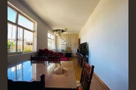 Apartamento à venda com 3 quartos, 180m² em Santa Tereza, Belo Horizonte