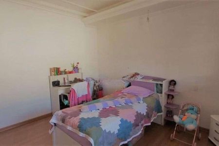 Casa à venda com 6 quartos, 360m² em Nova Floresta, Belo Horizonte