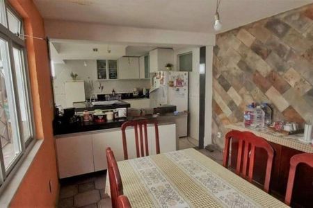 Casa à venda com 6 quartos, 360m² em Nova Floresta, Belo Horizonte