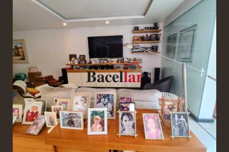 Apartamento à venda com 4 quartos, 200m² em Cosme Velho, Rio de Janeiro