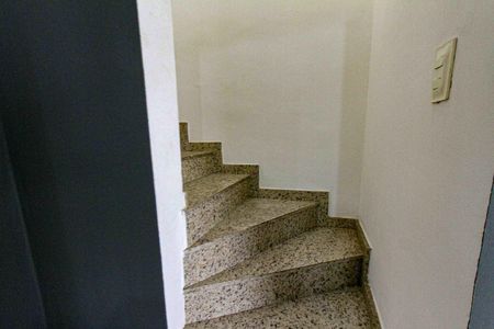 Escada de casa de condomínio para alugar com 3 quartos, 163m² em Vila Formosa, São Paulo