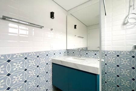 Banheiro de apartamento para alugar com 1 quarto, 49m² em Santa Tereza, Belo Horizonte