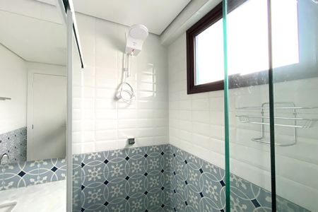 Banheiro de apartamento para alugar com 1 quarto, 49m² em Santa Tereza, Belo Horizonte