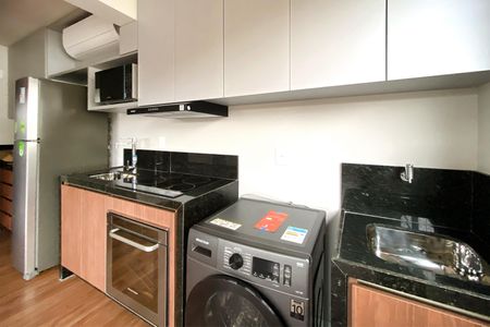 Cozinha de apartamento para alugar com 1 quarto, 49m² em Santa Tereza, Belo Horizonte