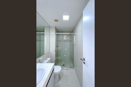 Banheiro de kitnet/studio à venda com 1 quarto, 53m² em Jardim Analia Franco, São Paulo