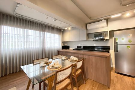 Sala de apartamento para alugar com 1 quarto, 49m² em Santa Tereza, Belo Horizonte