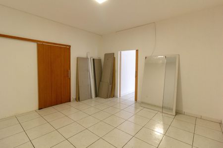 Casa para alugar com 2 quartos, 350m² em Vila das Palmeiras, Guarulhos