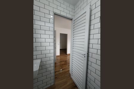 Banheiro - torneira de apartamento para alugar com 1 quarto, 43m² em Jardim Vergueiro, São Paulo