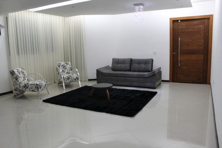 Sala de casa à venda com 3 quartos, 250m² em Europa, Contagem