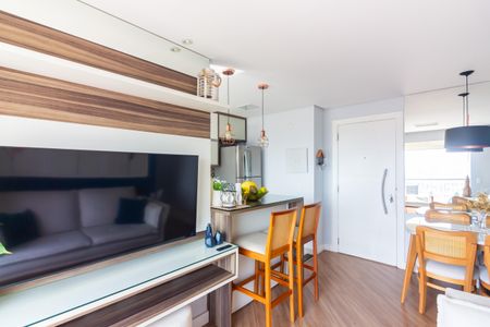 Sala de apartamento à venda com 2 quartos, 48m² em Bussocaba, Osasco