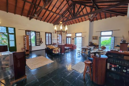 Sala de casa à venda com 3 quartos, 250m² em Catete, Rio de Janeiro