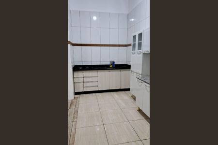 Cozinha de casa para alugar com 2 quartos, 300m² em Residencial Canadá, Goiânia