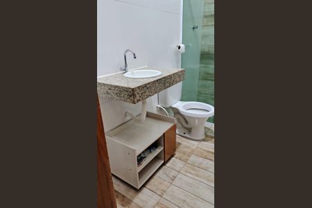 Banheiro de casa para alugar com 2 quartos, 300m² em Residencial Canadá, Goiânia