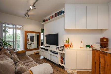 Sala de apartamento à venda com 2 quartos, 58m² em Vila Sonia do Taboao, Taboão da Serra