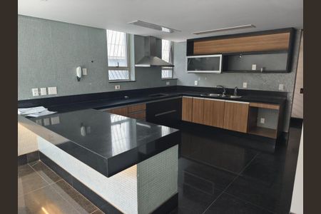 Casa para alugar com 4 quartos, 497m² em Cidade Jardim, Belo Horizonte