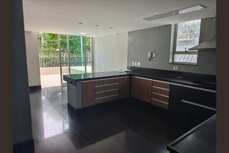 Casa para alugar com 4 quartos, 497m² em Cidade Jardim, Belo Horizonte
