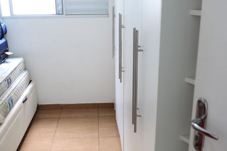 Quarto 2 de apartamento para alugar com 2 quartos, 40m² em Granja Viana, Cotia