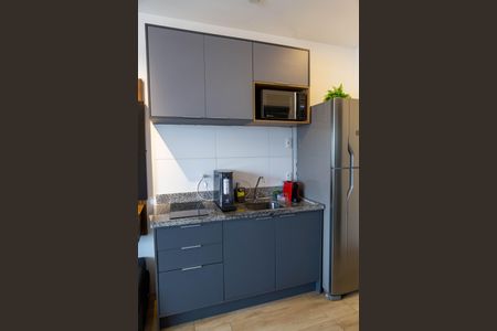 Pia cozinha de kitnet/studio para alugar com 1 quarto, 23m² em Butantã, São Paulo