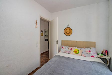 Quarto 1 de apartamento para alugar com 2 quartos, 60m² em Mário Quintana, Porto Alegre