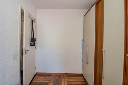 Quarto 2 de apartamento para alugar com 2 quartos, 60m² em Mário Quintana, Porto Alegre