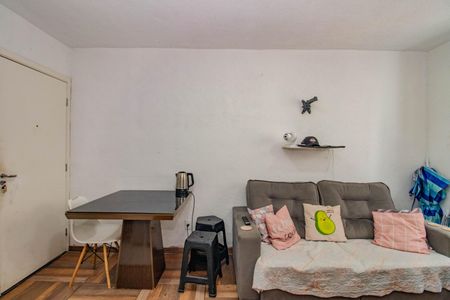 Sala de apartamento para alugar com 2 quartos, 60m² em Mário Quintana, Porto Alegre