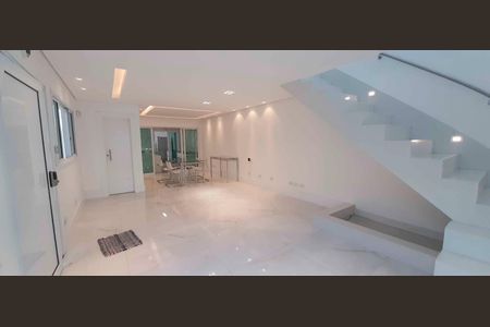 Sala de casa para alugar com 3 quartos, 340m² em Umuarama, Osasco