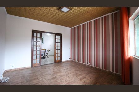 Casa para alugar com 3 quartos, 210m² em Cidade São Mateus, São Paulo