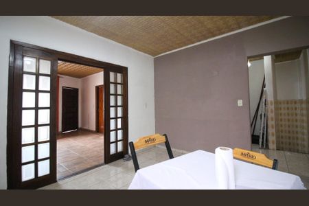 Casa para alugar com 3 quartos, 210m² em Cidade São Mateus, São Paulo