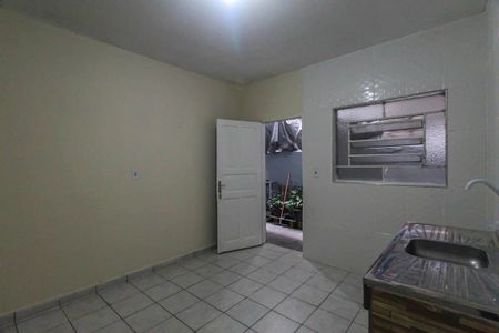 Sala/Cozinha de casa para alugar com 2 quartos, 125m² em Parque Santa Madalena, São Paulo