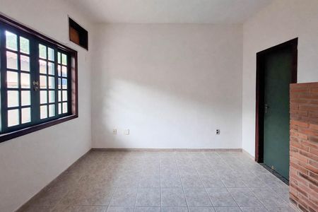 Sala de kitnet/studio para alugar com 1 quarto, 25m² em Engenho do Mato, Niterói