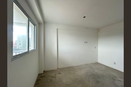 Sala / Cozinha de apartamento à venda com 2 quartos, 48m² em Piqueri, São Paulo