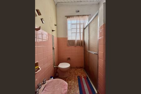 Banheiro de casa para alugar com 3 quartos, 301m² em Cambuí, Campinas