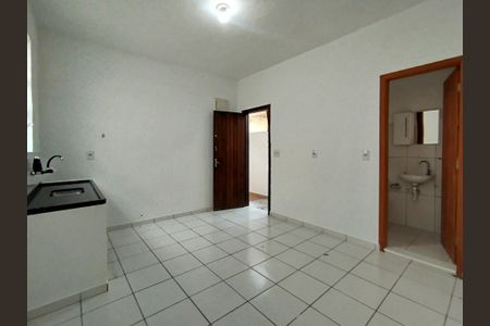 Cozinha de casa para alugar com 1 quarto, 50m² em Fundação, São Caetano do Sul