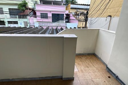 Varanda de casa para alugar com 4 quartos, 160m² em Jardim Vinte E Cinco de Agosto, Duque de Caxias