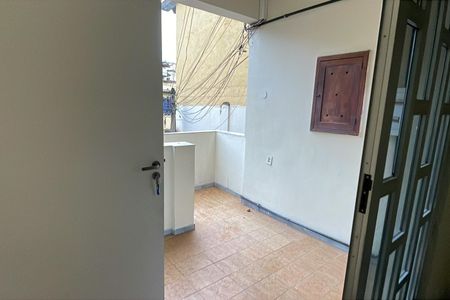Varanda de casa para alugar com 4 quartos, 160m² em Jardim Vinte E Cinco de Agosto, Duque de Caxias