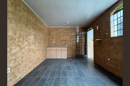 Casa para alugar com 4 quartos, 300m² em Caiçaras, Belo Horizonte