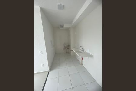 Cozinha de apartamento para alugar com 2 quartos, 38m² em Vila Pereira Cerca, São Paulo