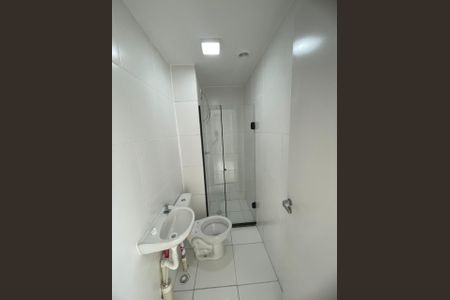 Banheiro de apartamento para alugar com 2 quartos, 38m² em Vila Pereira Cerca, São Paulo