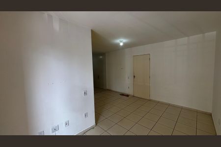 Sala de apartamento para alugar com 2 quartos, 54m² em Jardim Santa Cristina, Santo André