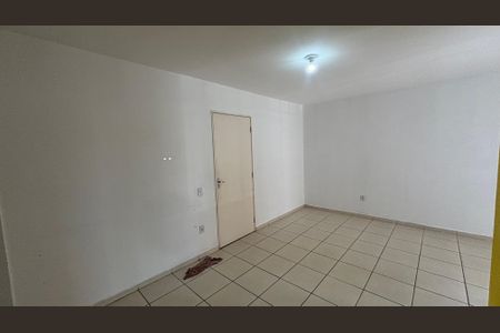 Sala de apartamento para alugar com 2 quartos, 54m² em Jardim Santa Cristina, Santo André