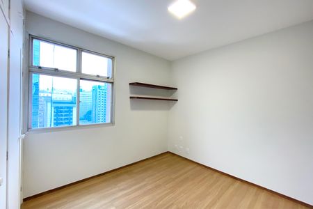 Suite de apartamento para alugar com 1 quarto, 50m² em Funcionários, Belo Horizonte